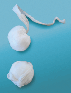 TAMPON VAGINAL AVEC LACETTE